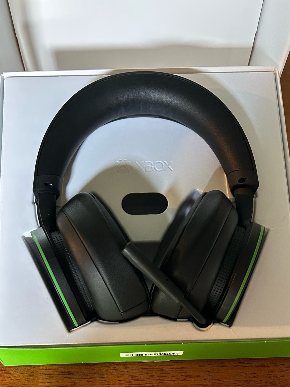 Xbox Wireless Gaming Headset — Black with Green Accents